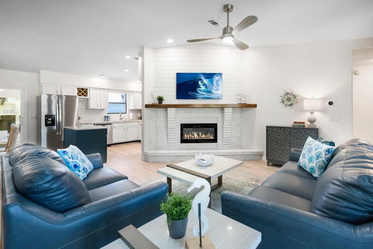 The St Augusdream Renovated Beach House Sleeps 8 Walk To Beach セント・オーガスティン エクステリア 写真