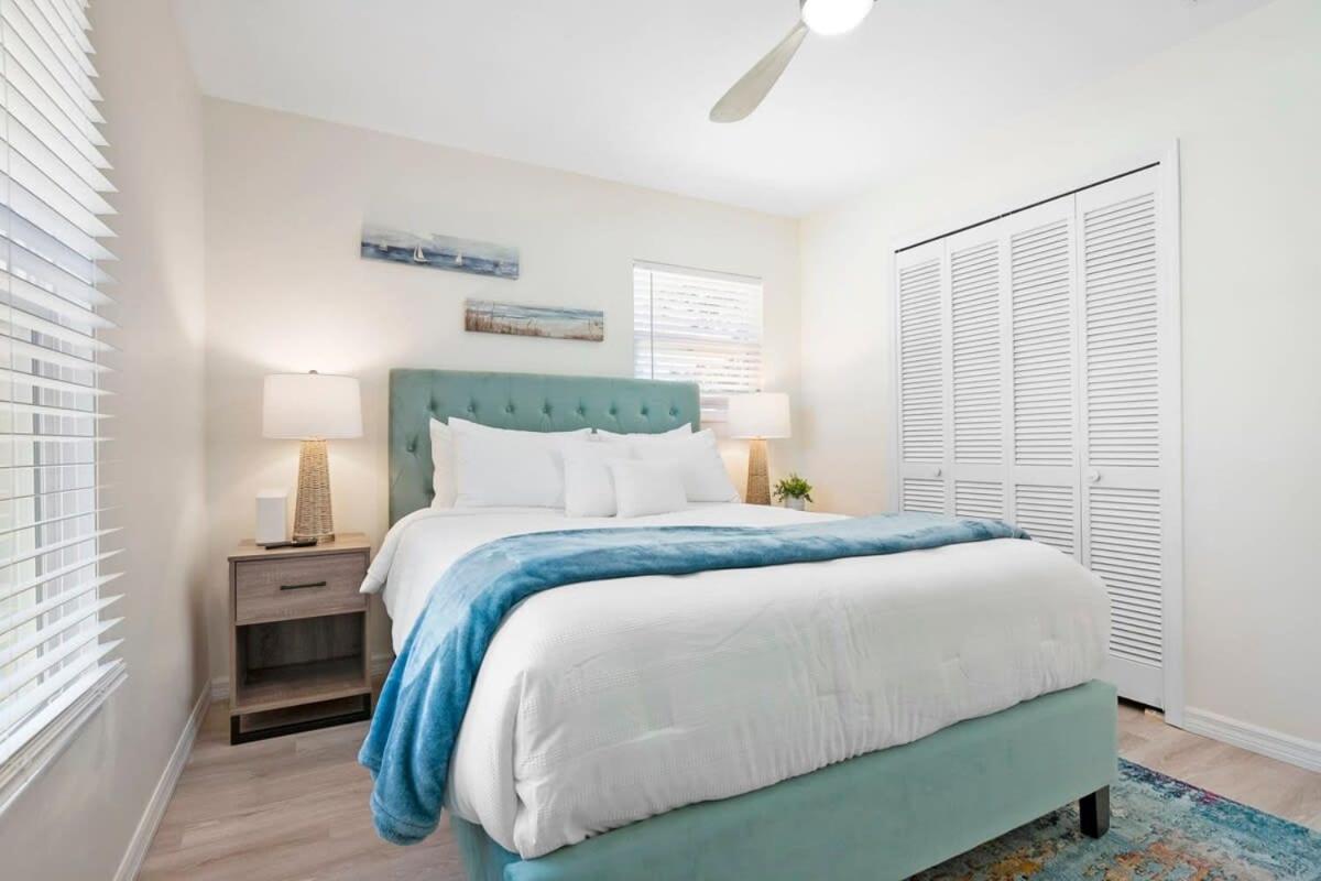 The St Augusdream Renovated Beach House Sleeps 8 Walk To Beach セント・オーガスティン エクステリア 写真