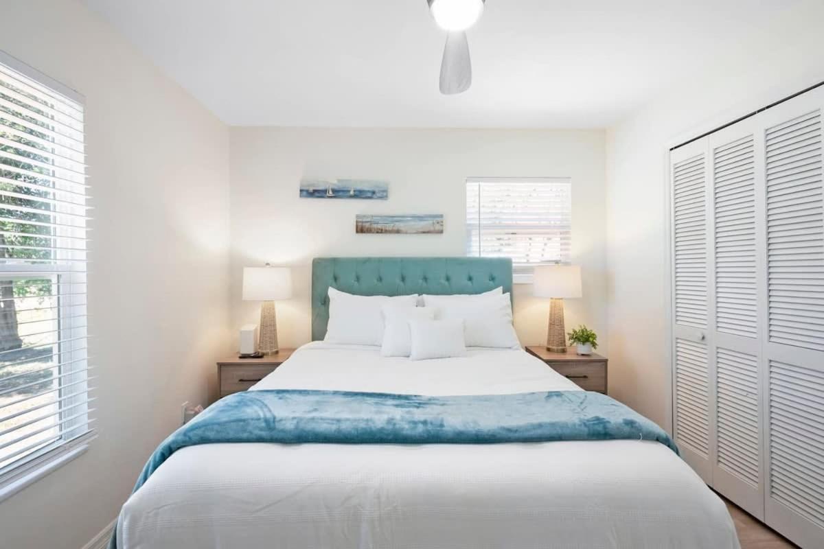 The St Augusdream Renovated Beach House Sleeps 8 Walk To Beach セント・オーガスティン エクステリア 写真