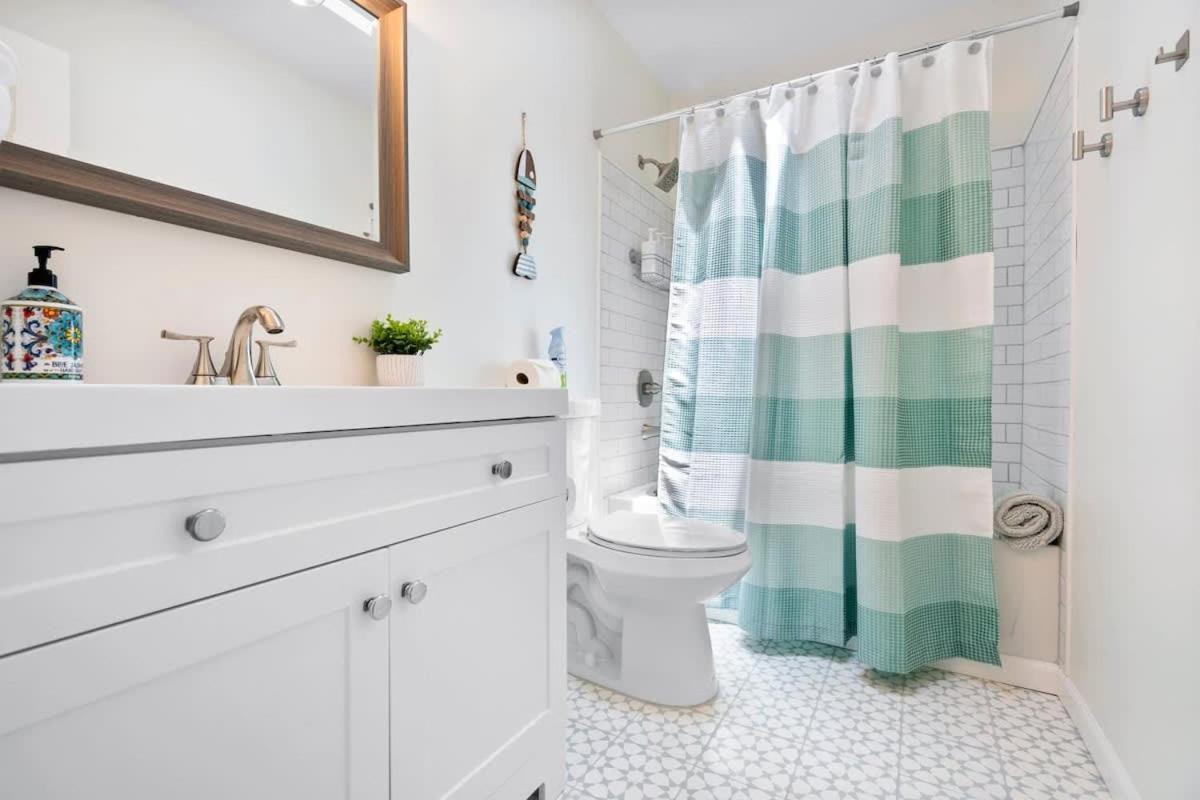 The St Augusdream Renovated Beach House Sleeps 8 Walk To Beach セント・オーガスティン エクステリア 写真