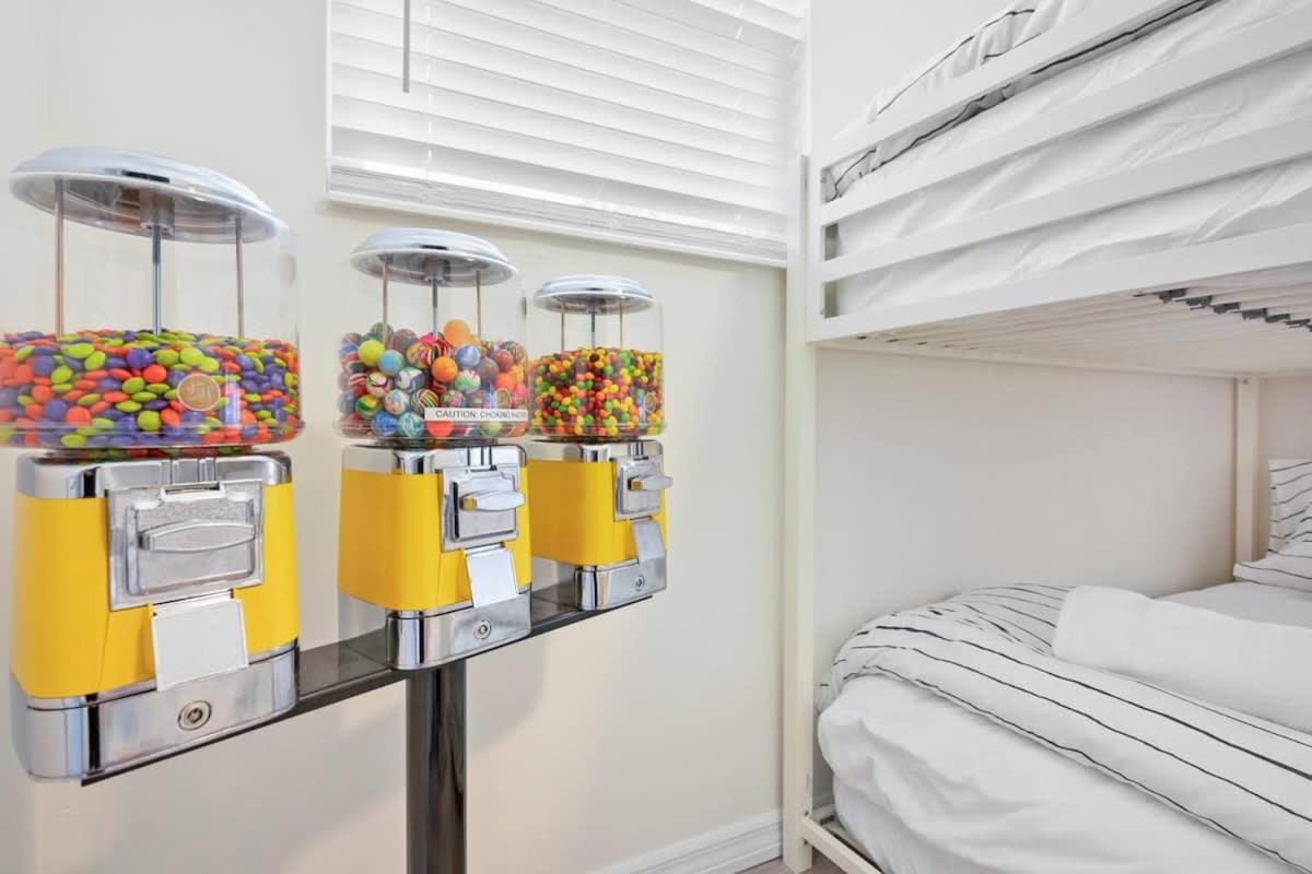 The St Augusdream Renovated Beach House Sleeps 8 Walk To Beach セント・オーガスティン エクステリア 写真